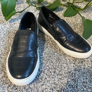 Steve Madden Black Emlen Slip On Sneakers size 8